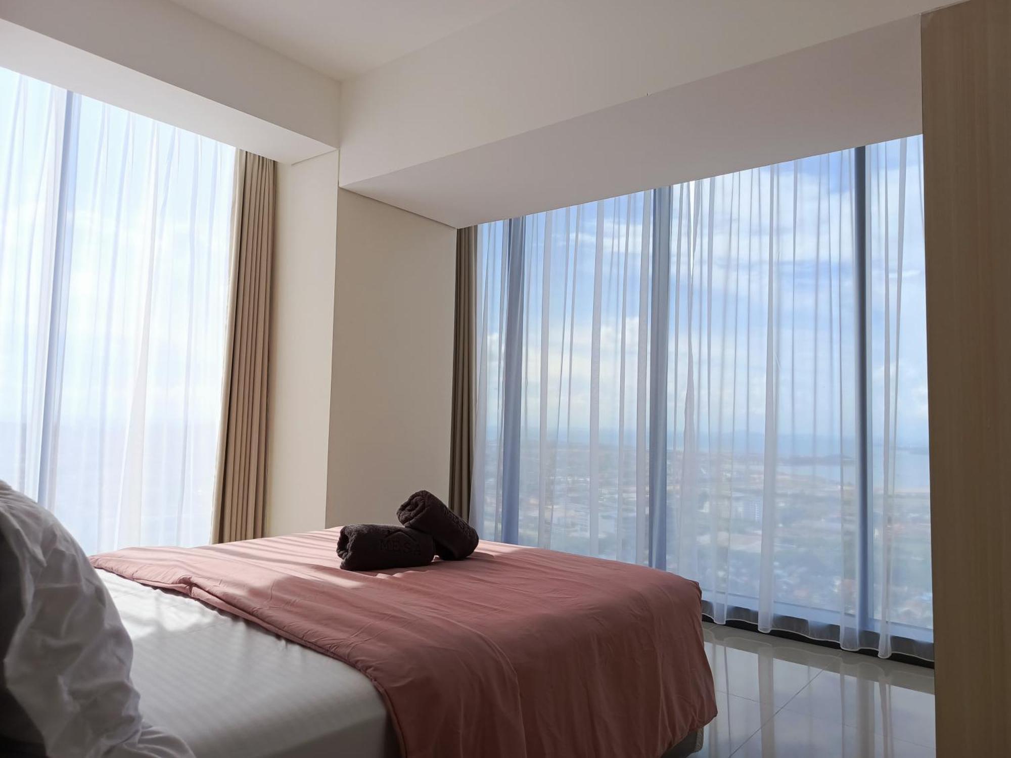 Pollux High Rise At Center With Netflix By Mesa *
