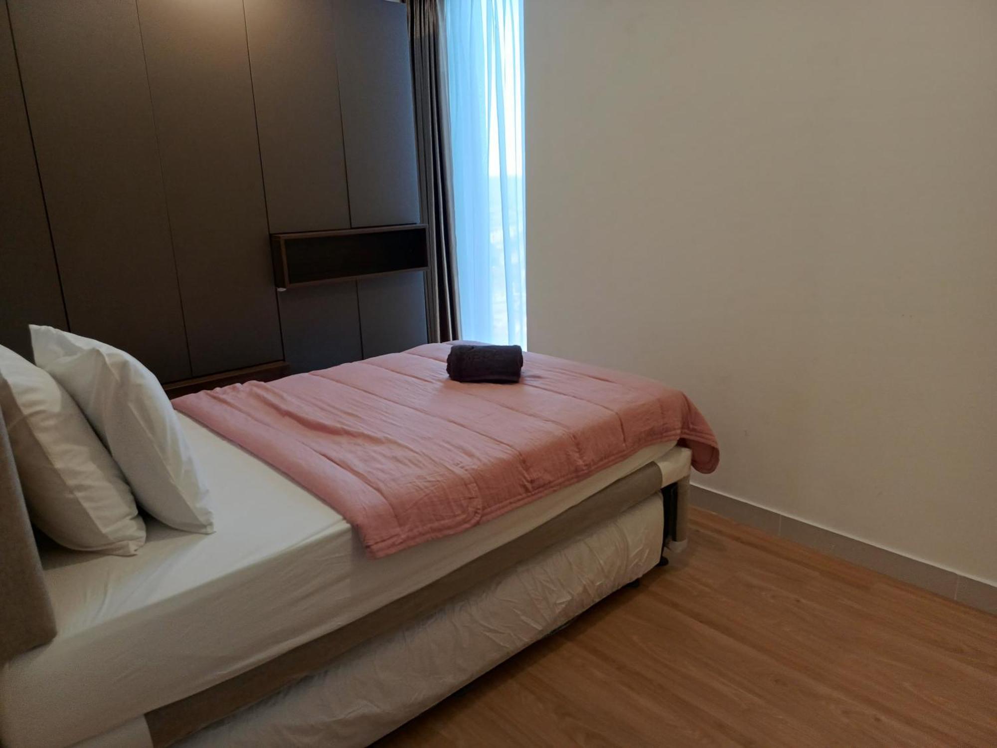 Pollux High Rise At Center With Netflix By Mesa *